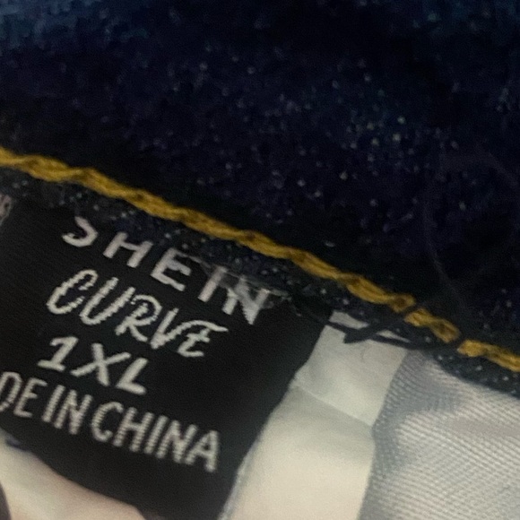 SHEIN Plus High Waist Raw Ruffle Trim Flare Leg Jeans Blue 1XL - Picture 7 of 7